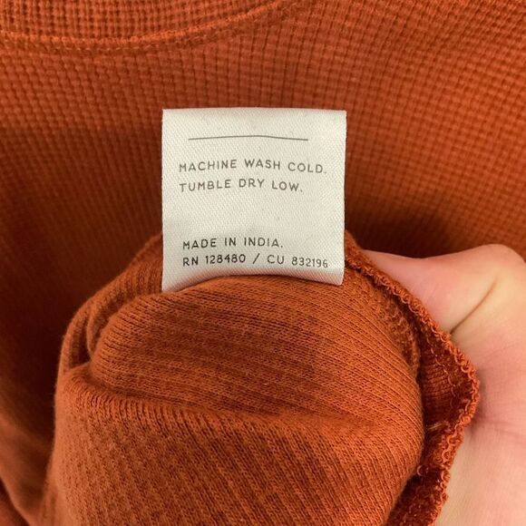 Pact Men’s Waffle-Knit Visit Crewneck Size S in A Burnt Orange - Picture 5 of 8
